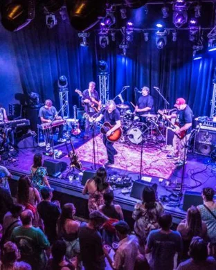 Live concert by Sister Sadie