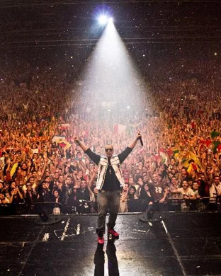 Live concert by Mighty Mystic