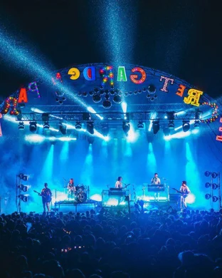 Happiest Hour with Hannah Trav