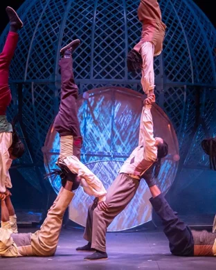 Cirque Eloize - ID