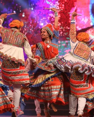 Ardmore Passport: International Brews & Bites