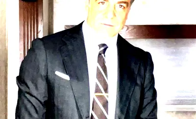 Chris L. McKenna
