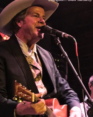 Robert Earl Keen