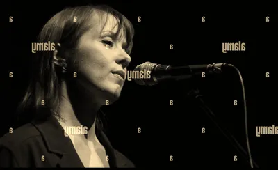Suzanne Vega