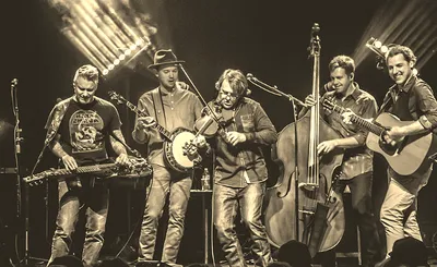 The Infamous Stringdusters